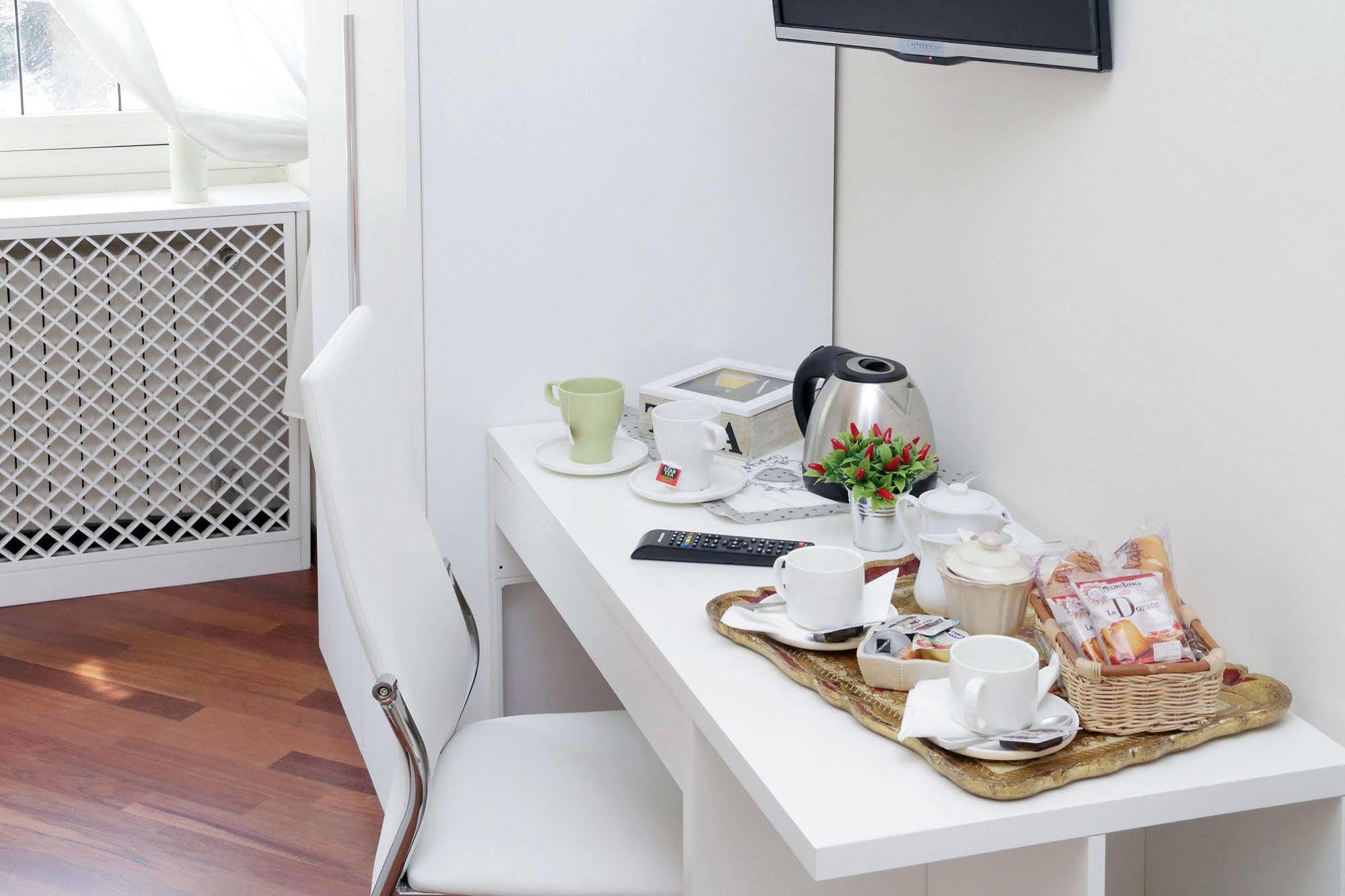 San Pietro Stazione Guesthouse Róma Kültér fotó
