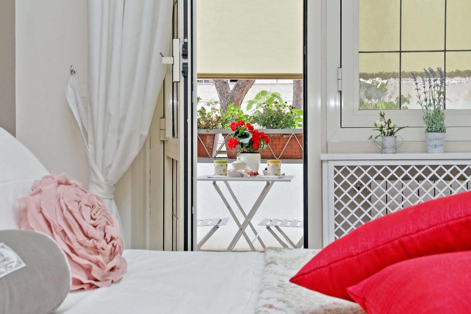San Pietro Stazione Guesthouse Róma Kültér fotó