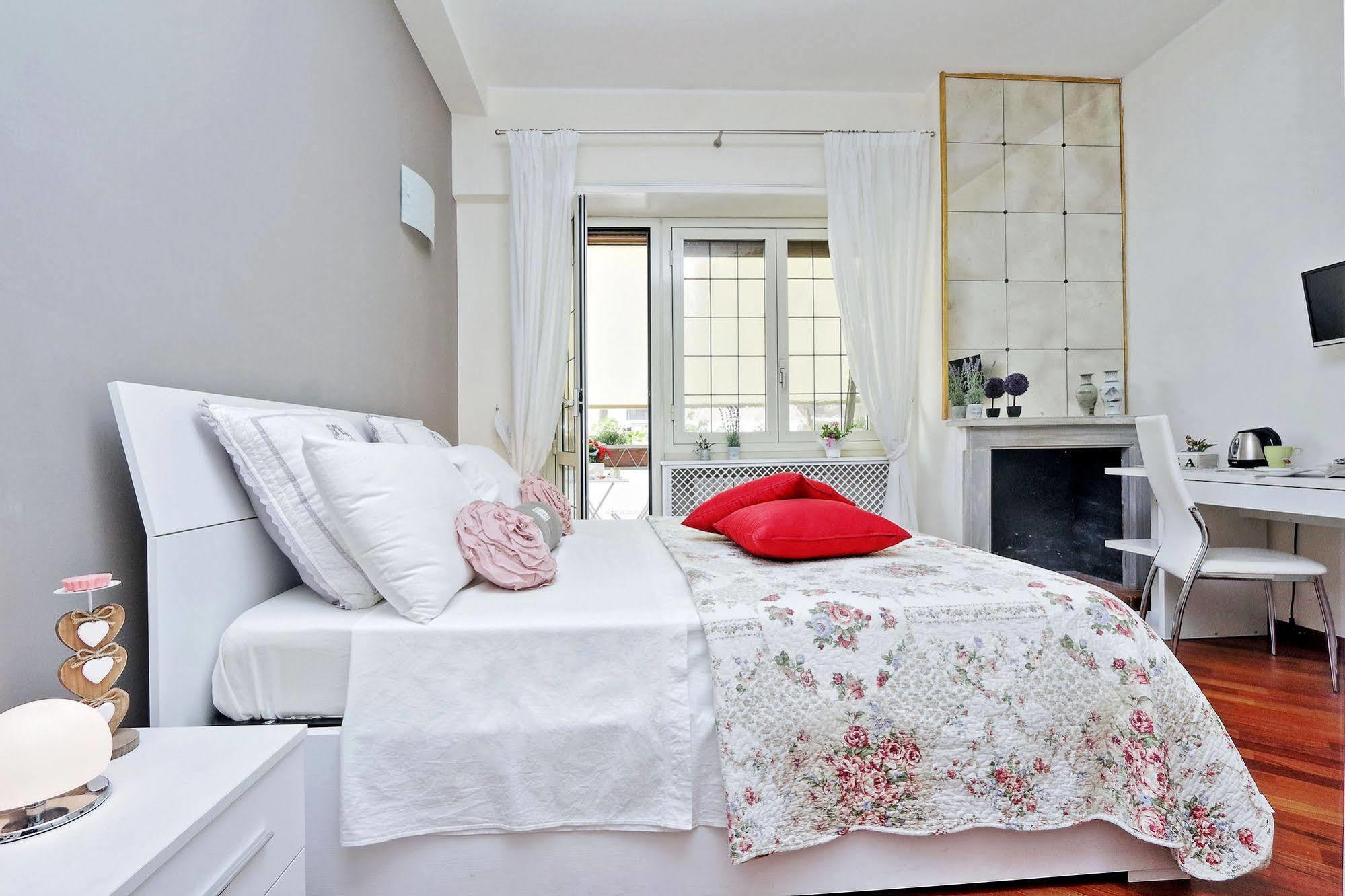 San Pietro Stazione Guesthouse Róma Kültér fotó