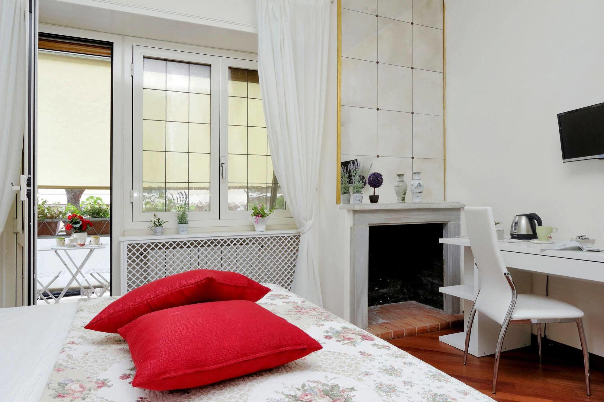 San Pietro Stazione Guesthouse Róma Kültér fotó